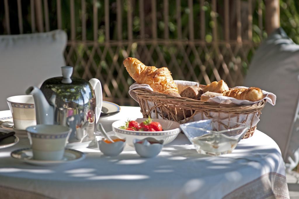 La Colline De Vence Bed & Breakfast Bagian luar foto